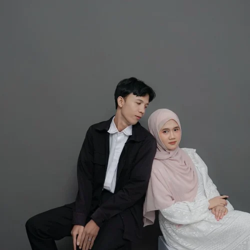 Riadi & Adenia 1