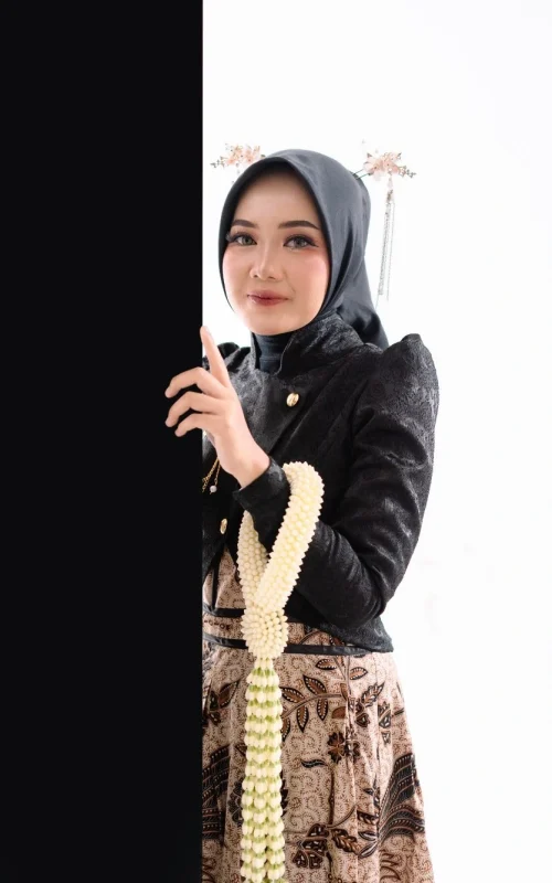 WhatsApp Image 2025-10-10 at 13.43.03 (2) (1)